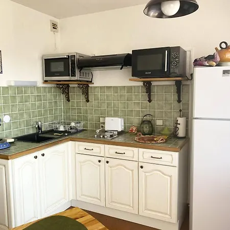 As21558- Dans De Standing Direct Sur Sud