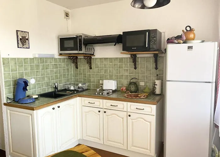 As21558- Dans De Standing Direct Sur Sud